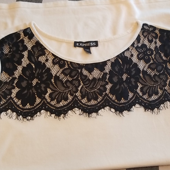 Express black and white scoop neck t - Picture 3 of 4